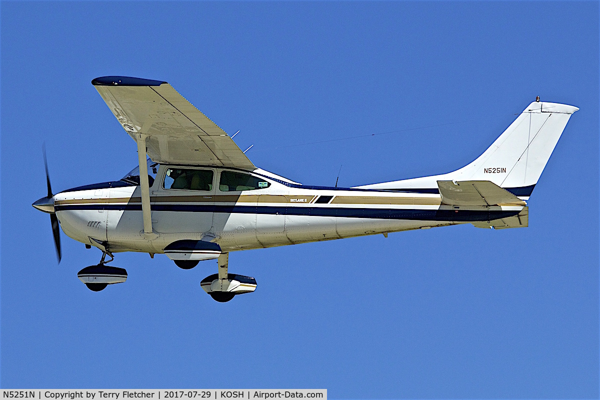 N5251N, 1980 Cessna 182Q Skylane C/N 18267600, at 2017 EAA AirVenture at Oshkosh