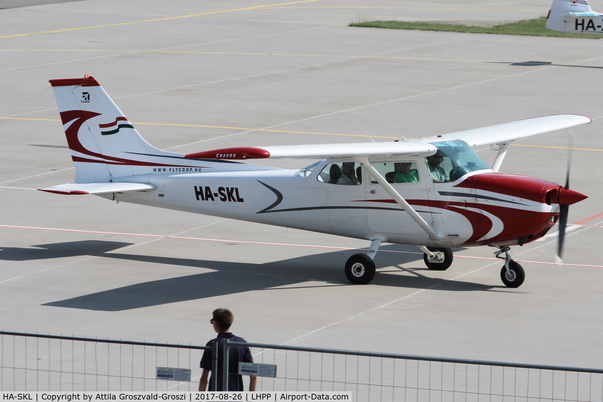 HA-SKL, Cessna 172M C/N 17264904, Pécs-Pogány Airport, Hungary