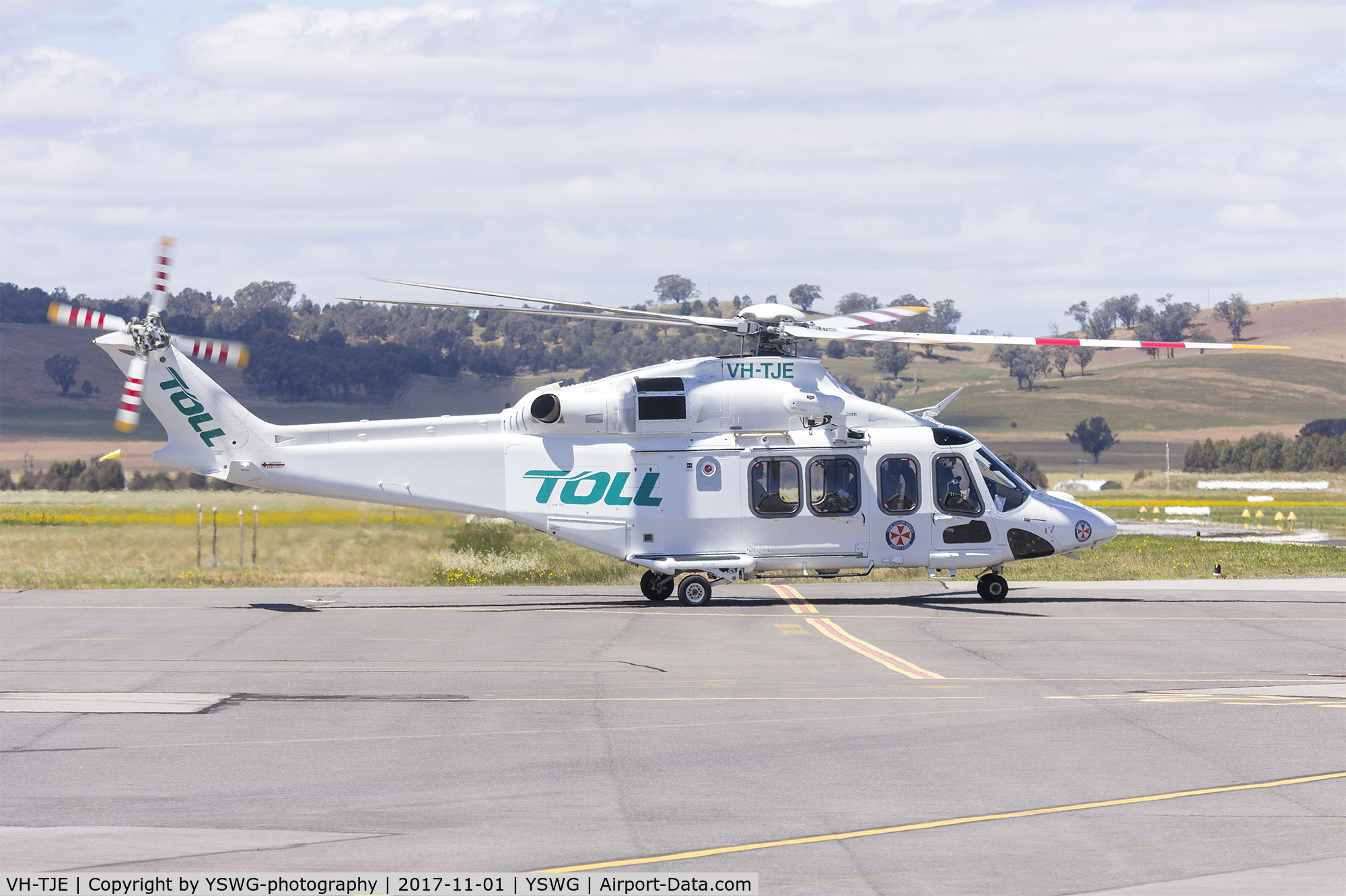 VH-TJE, 2016 Leonardo-Finmeccanica AW-139 C/N 31741, Toll Group/Helicorp (VH-TJE) Leonardo-Finmeccanica AW139 at Wagga Wagga Airport