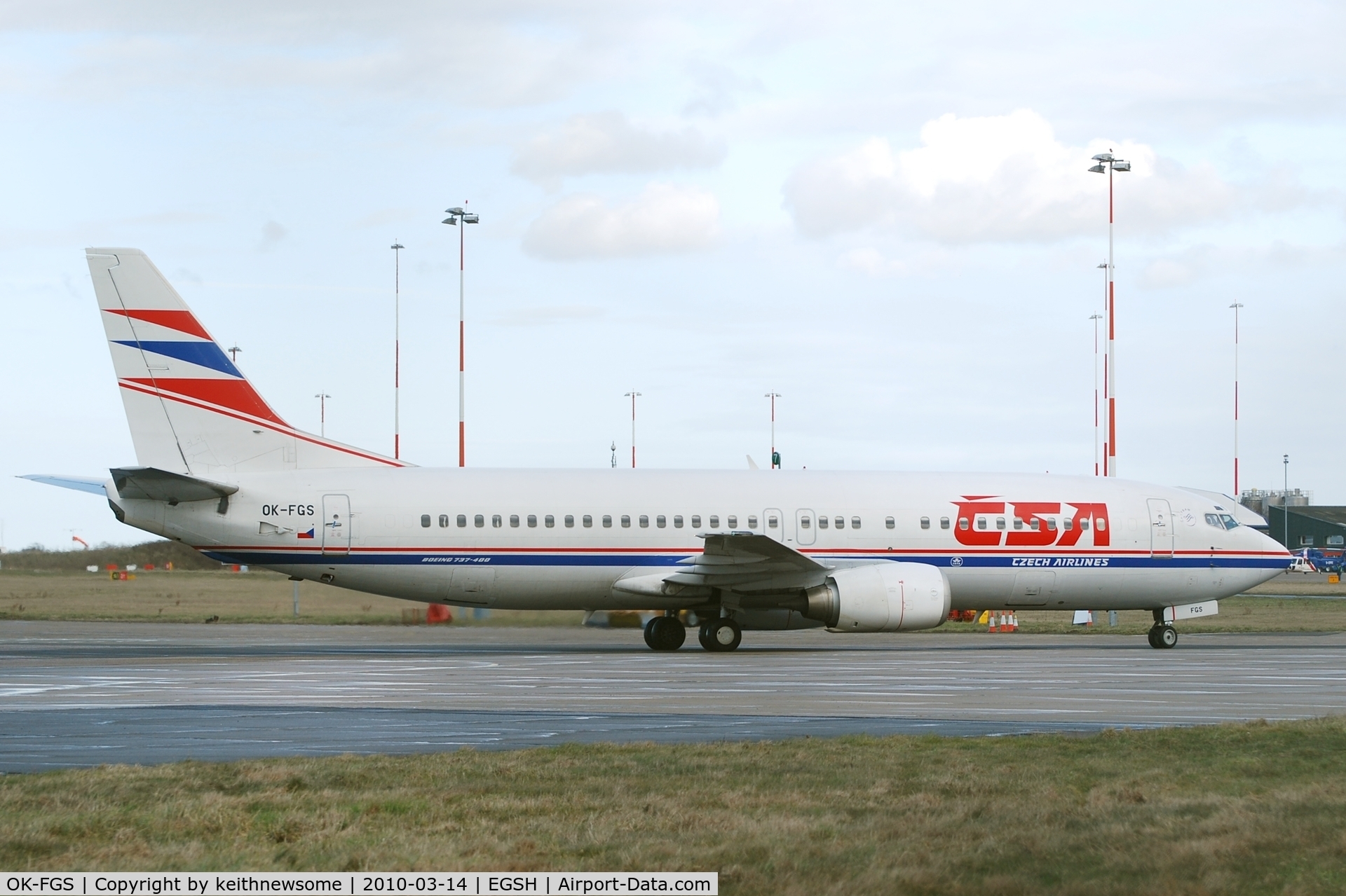 OK-FGS, 2000 Boeing 737-45S C/N 28478, Arriving for post lease paintwork.