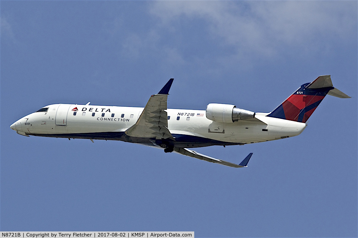 N8721B, 2002 Canadair CRJ-440 (CL-600-2B19) Regional Jet C/N 7721, at Minneapolis- St,Paul International Airport