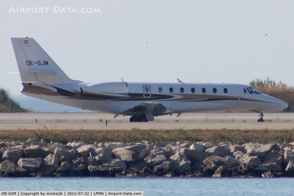 OE-GJM, 2009 Cessna 680 Citation Sovereign C/N 680-0282, Taxiing