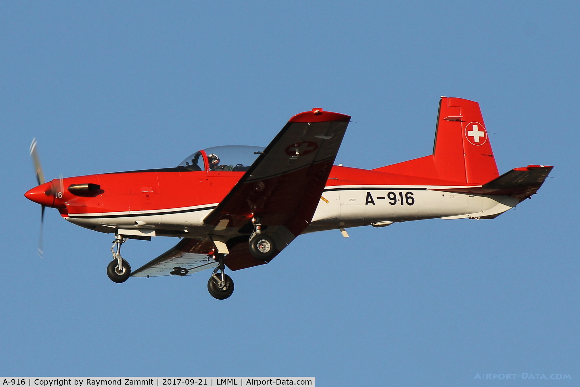A-916, 1983 Pilatus PC-7 Turbo Trainer C/N 324, Pilatus PC-7 A-916 Swiss Air Force