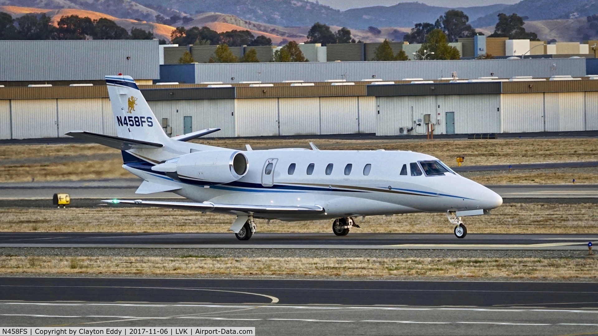 N458FS, 2008 Cessna 560XL C/N 560-6011, Livermore Airport California 2017.