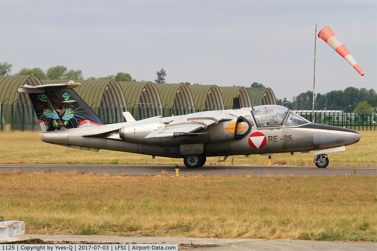 1125, Saab 105OE C/N 105425, Saab 105OE, Holding point rwy 29, St Dizier-Robinson Air Base 113 (LFSI) Open day 2017