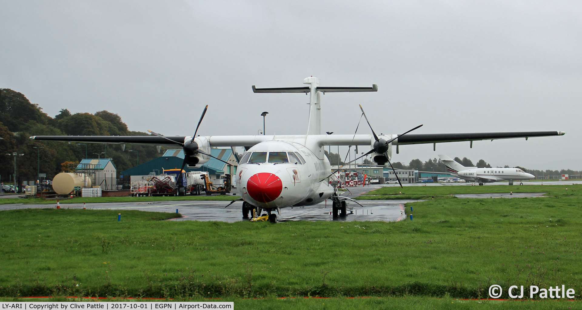 LY-ARI, 1986 ATR 42-312 C/N 012A, On duty at Dundee