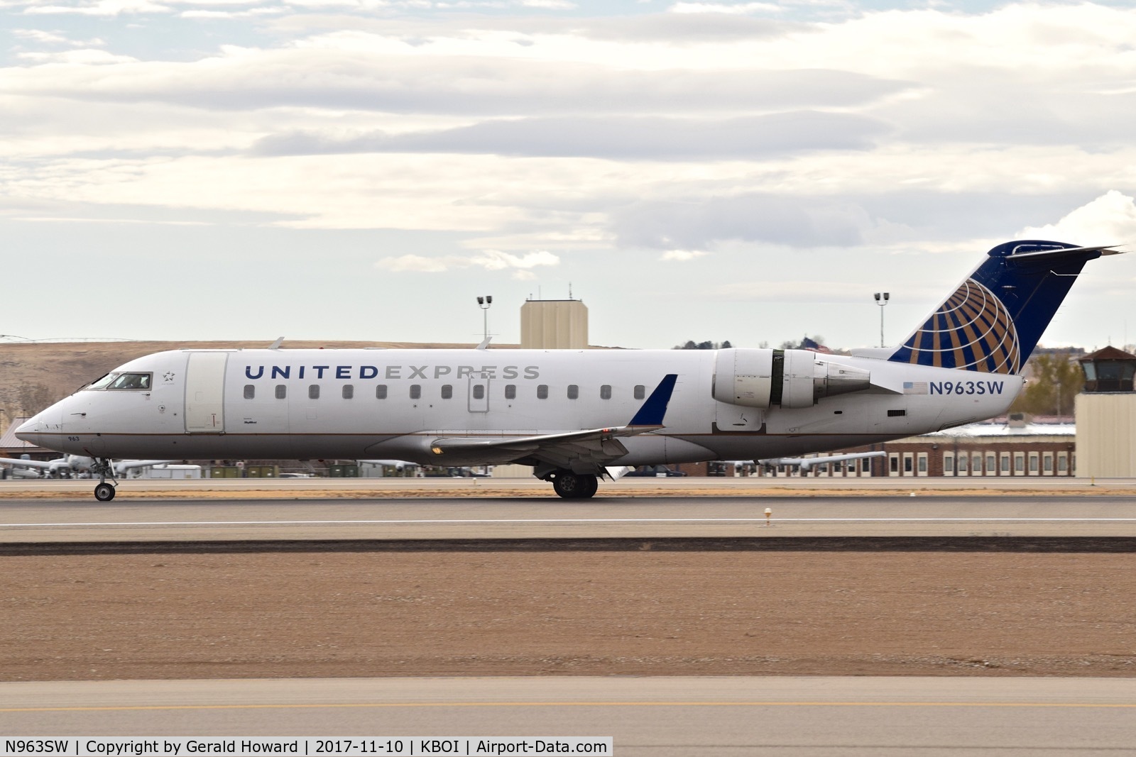 N963SW, 2003 Bombardier CRJ-200LR (CL-600-2B19) C/N 7865, Landing roll out on RWY 10L.
