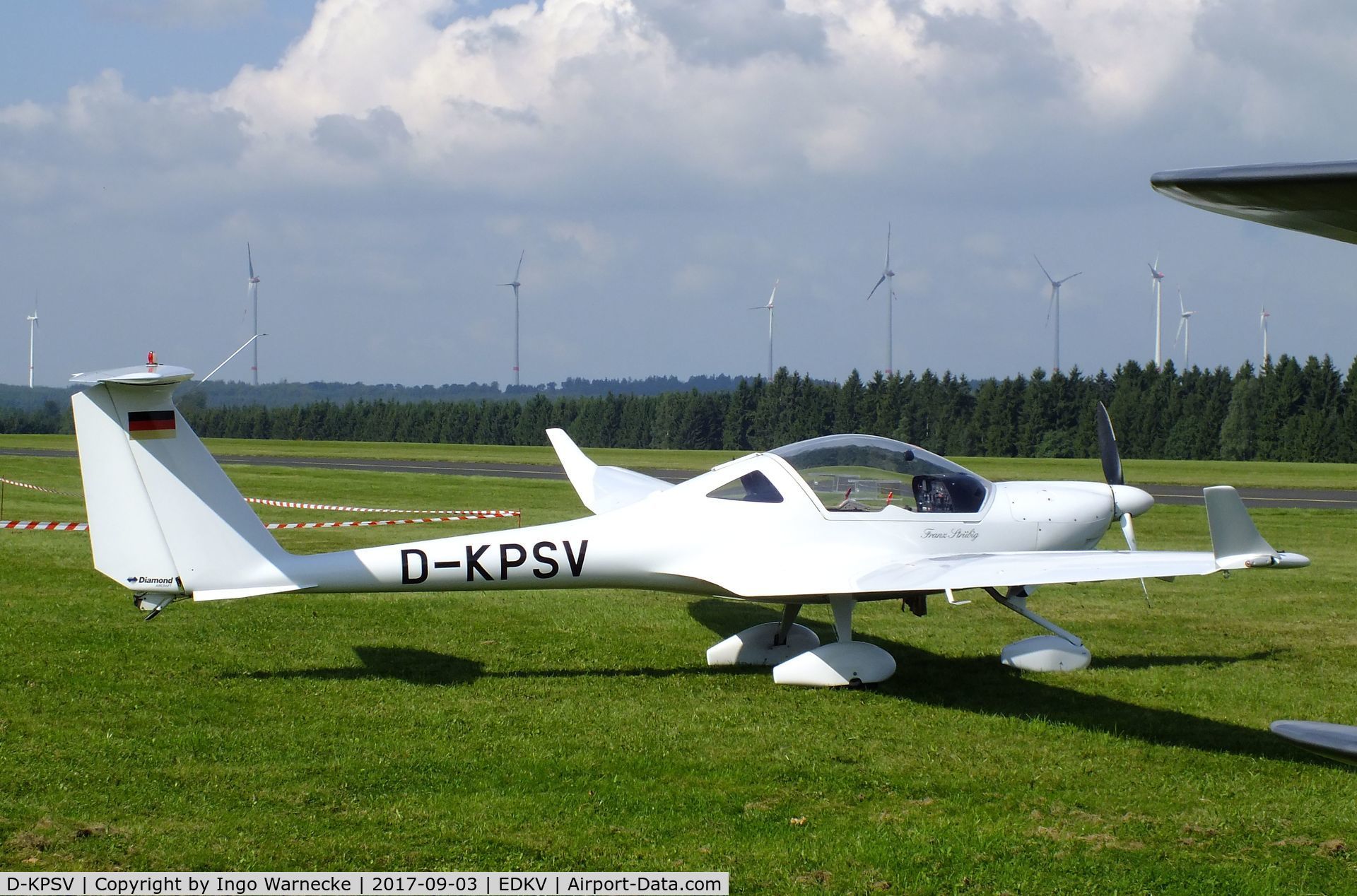 D-KPSV, Diamond HK-36TTC Super Dimona C/N 36820, Diamond HK-36 TTC Super Dimona at the Dahlemer Binz 60th jubilee airfield display