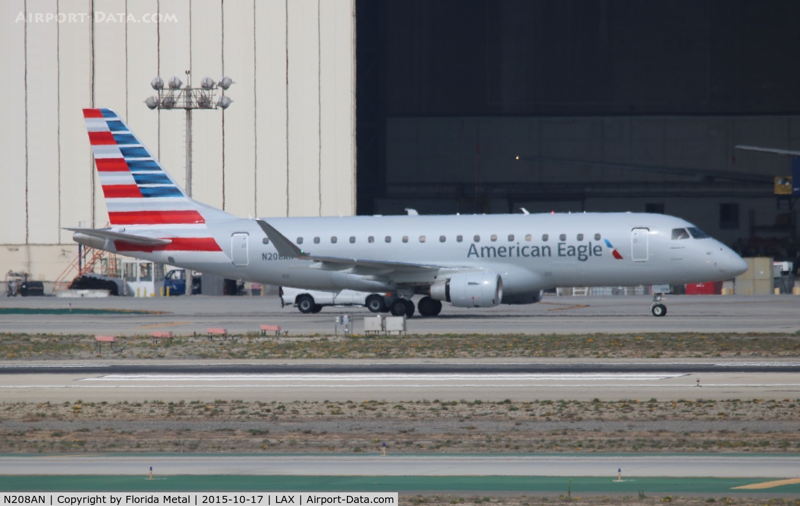 N208AN, 2015 Embraer 175LR (ERJ-170-200LR) C/N 17000494, American Eagle