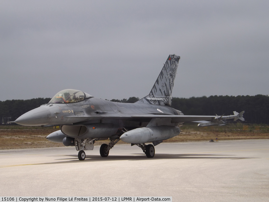 15106, Lockheed F-16A Fighting Falcon C/N AA-6, Taxying.