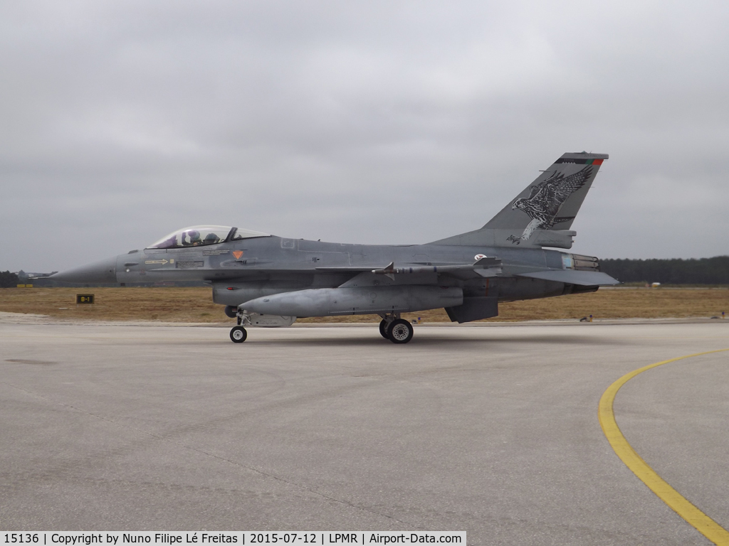 15136, 1983 General Dynamics F-16AM Fighting Falcon C/N 61-634/M17-20, Taxying.