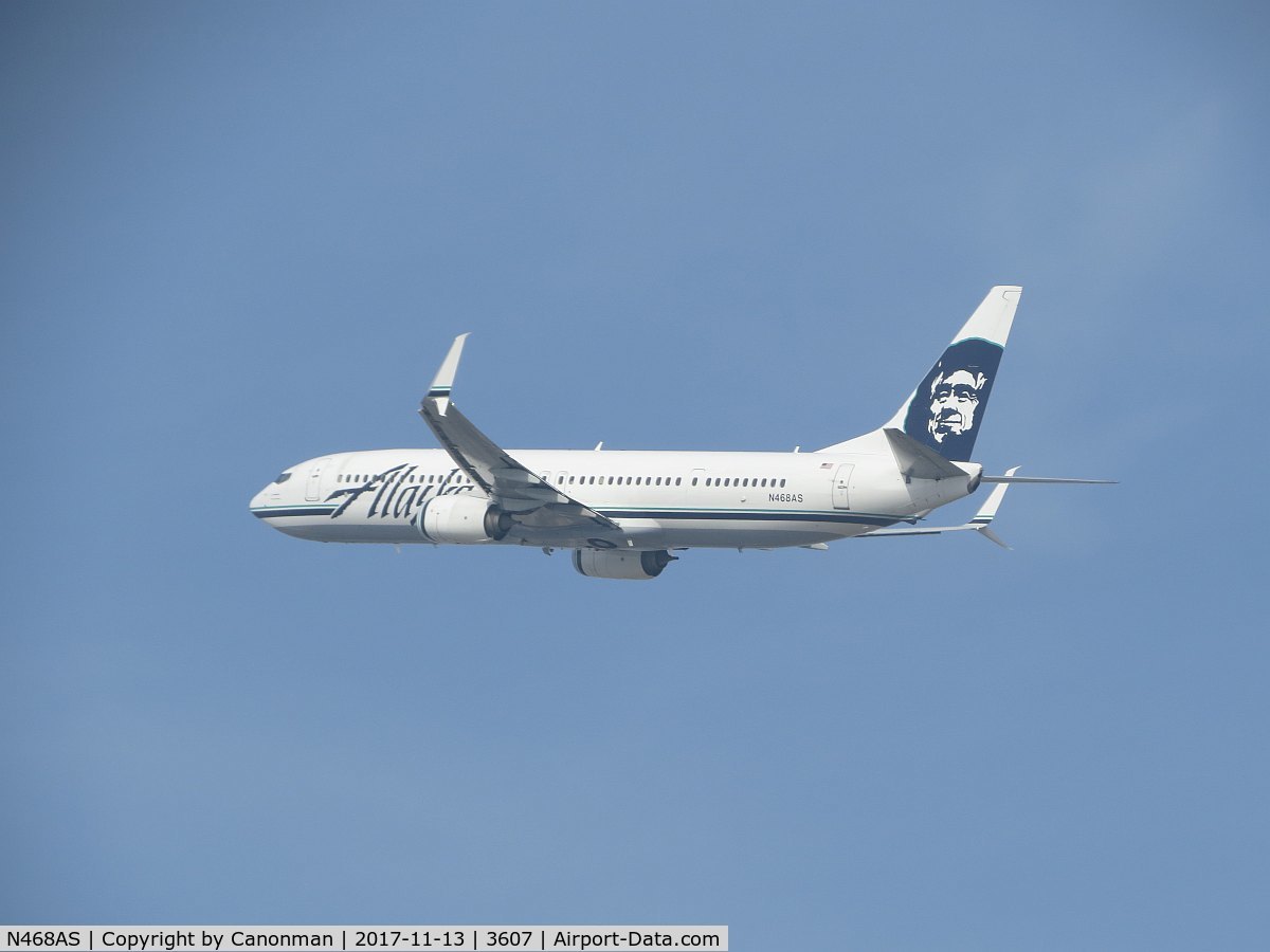 N468AS, 2014 Boeing 737-990/ER C/N 41735, Taking off