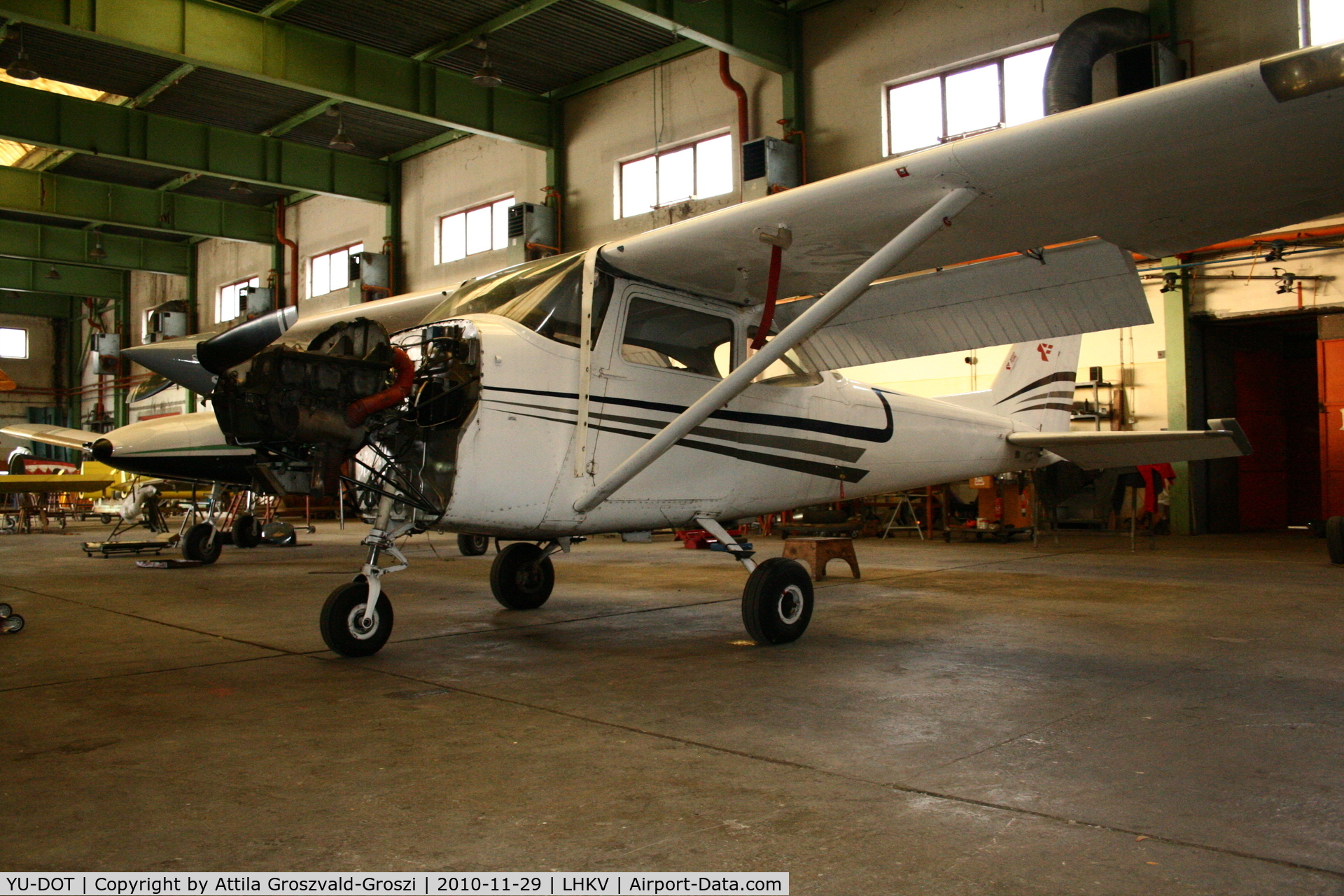 YU-DOT, 1966 Reims F172G Skyhawk C/N F172-0264, Kaposújlak Airport, Hungary