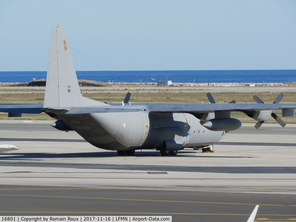 16801, 1977 Lockheed C-130H-30 Hercules C/N 382-4749, Parked