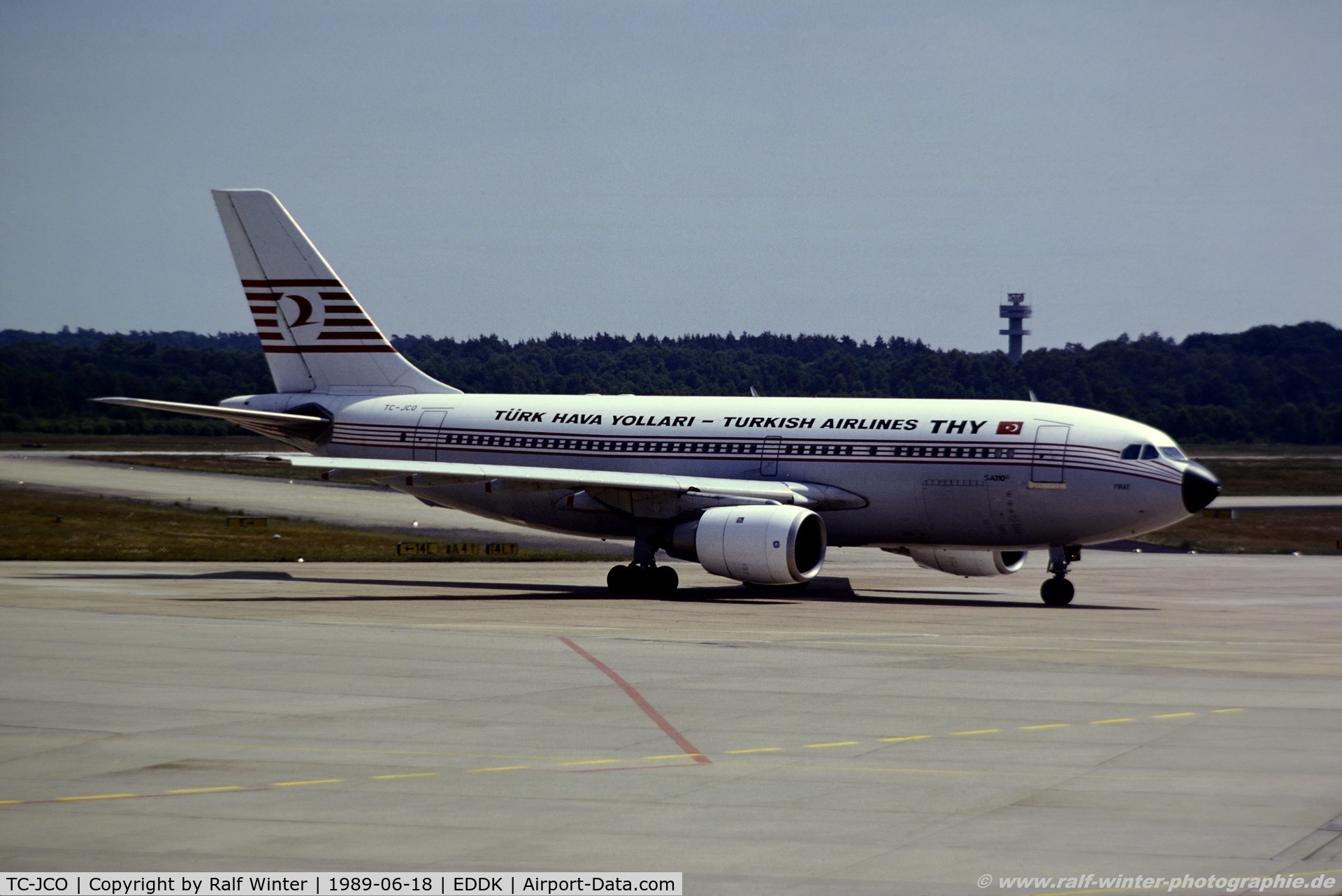 TC-JCO, 1985 Airbus A310-203 C/N 386, Airbus A310-203 - TK THY Turk Hava Yollari Turkish Airlines 'Firat' - 386 - TC-JCO - 18.06.1989 - CGN