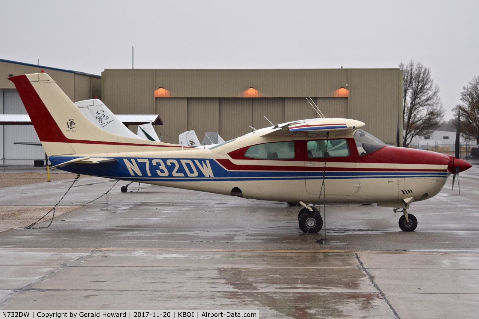 N732DW, 1976 Cessna T210L Turbo Centurion C/N 21061443, Parked on south GA ramp.