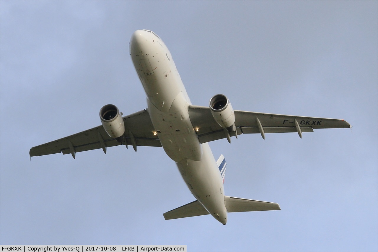 F-GKXK, 2003 Airbus A320-214 C/N 2140, Airbus A320-214, Take off rwy 25L, Brest-Bretagne airport (LFRB-BES)