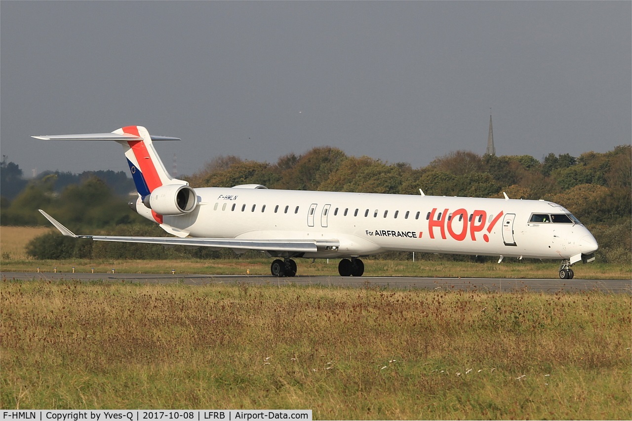 F-HMLN, 2012 Bombardier CRJ-1000EL NG (CL-600-2E25) C/N 19024, Bombardier CRJ-1000EL NG, Take off run rwy 07R, Brest-Bretagne Airport (LFRB-BES)
