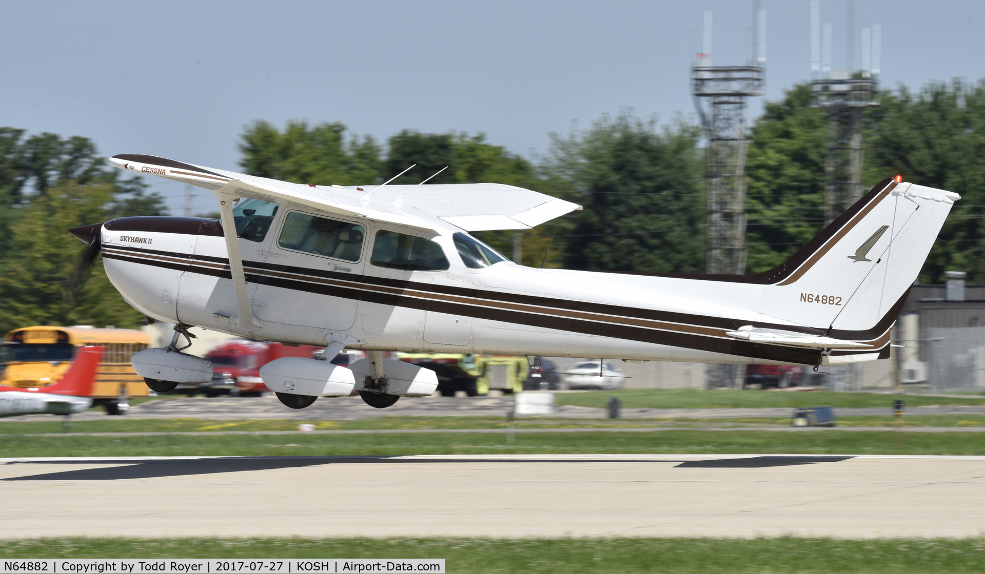 N64882, 1982 Cessna 172P C/N 17275643, Airventure 2017