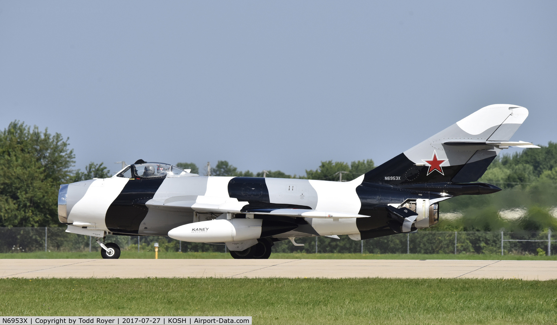 N6953X, PZL-Mielec Lim-6 (MiG-17) C/N 1J0511, Airventure 2017