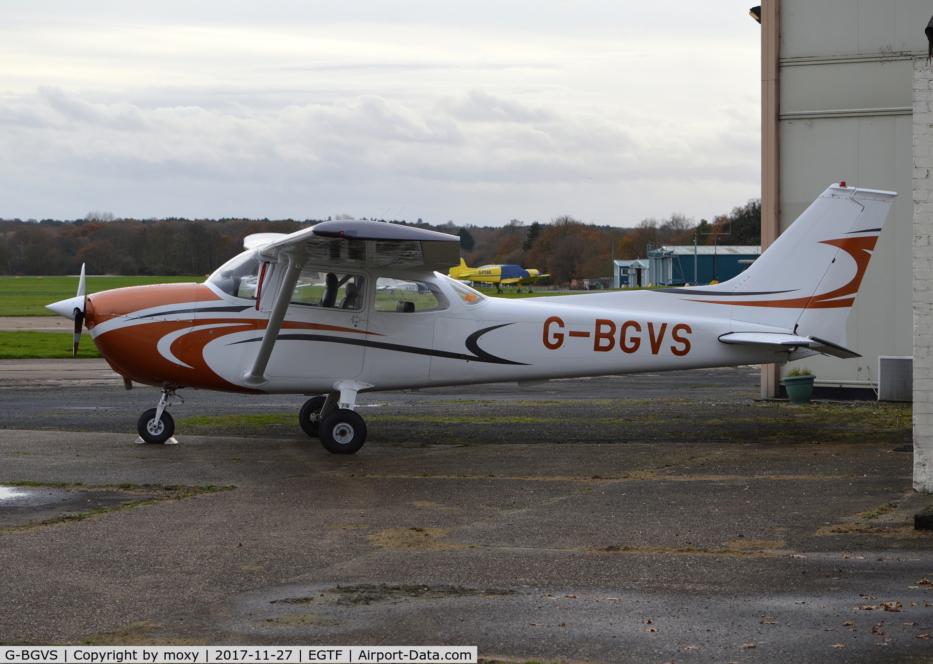 G-BGVS, 1973 Reims F172M Skyhawk Skyhawk C/N 0992, Reims Cessna F172M at Fairoaks. Ex PH-HVS