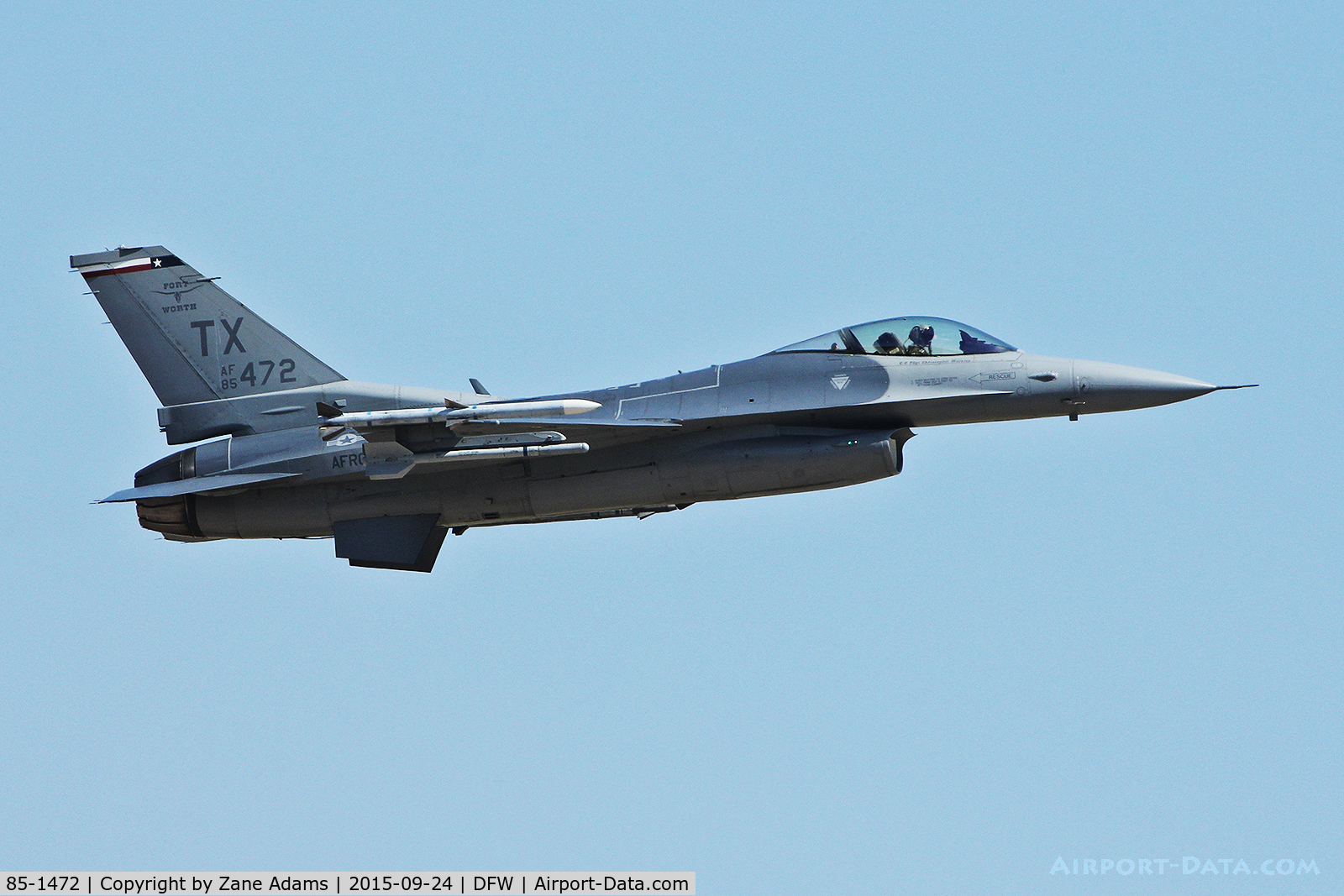85-1472, 1985 General Dynamics F-16C Fighting Falcon C/N 5C-252, Departing NAS Fort Worth