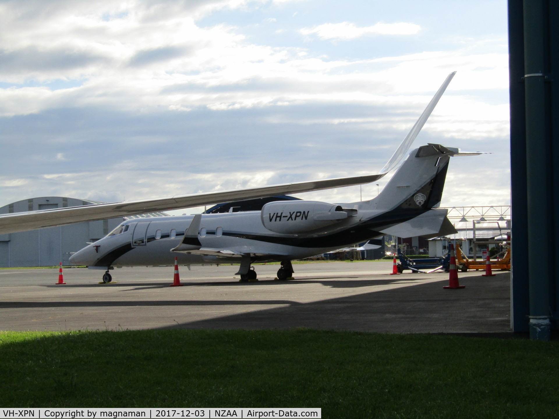 VH-XPN, 2005 Learjet 60 C/N 60-290, been here before but my first piccy