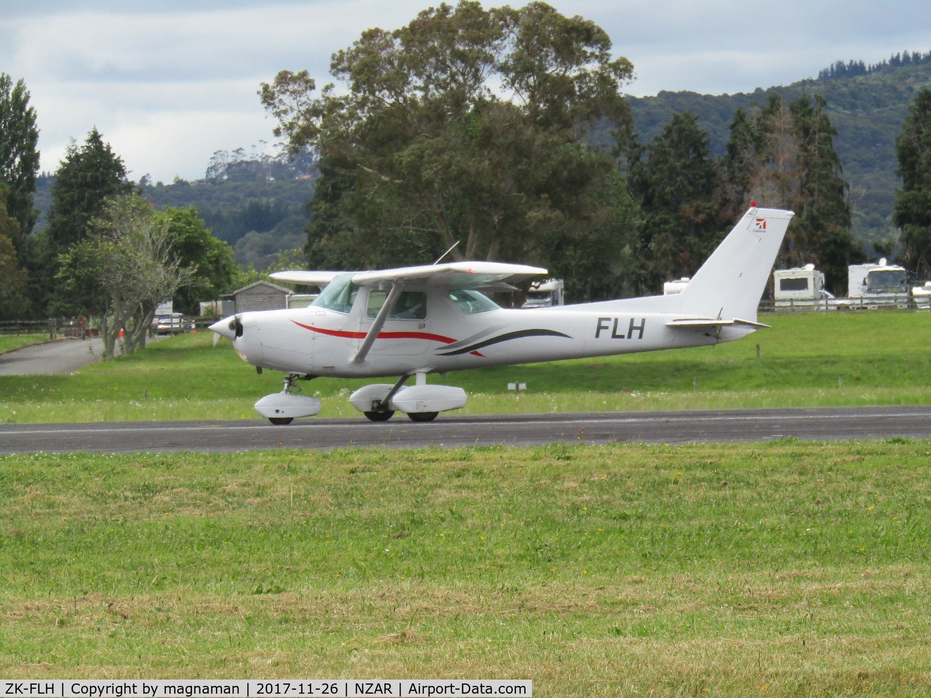 ZK-FLH, Cessna A152 Aerobat C/N A1520761, taking off - based here
