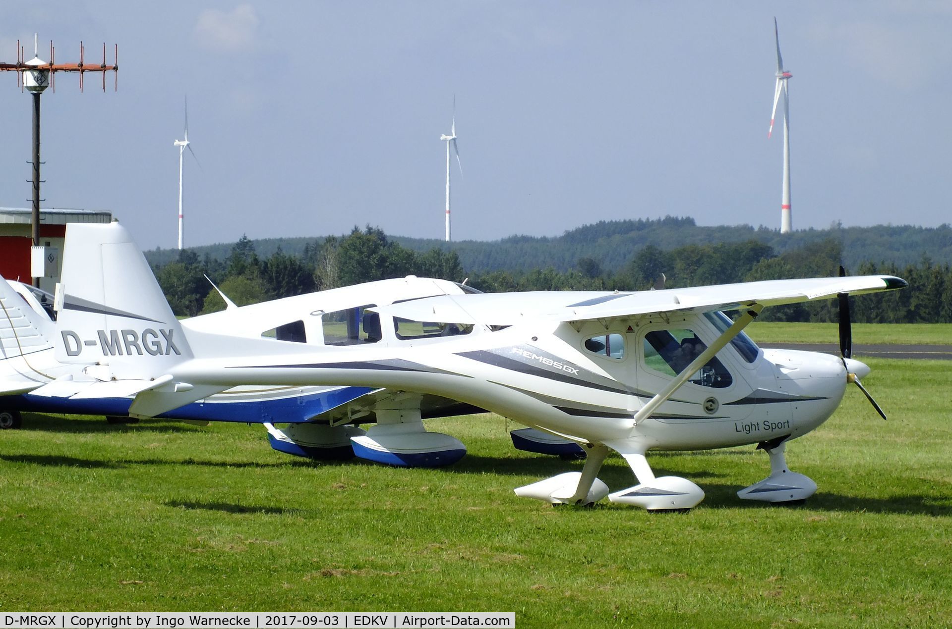 D-MRGX, 2009 Remos GX C/N 312, Remos GX at the Dahlemer Binz 60th jubilee airfield display