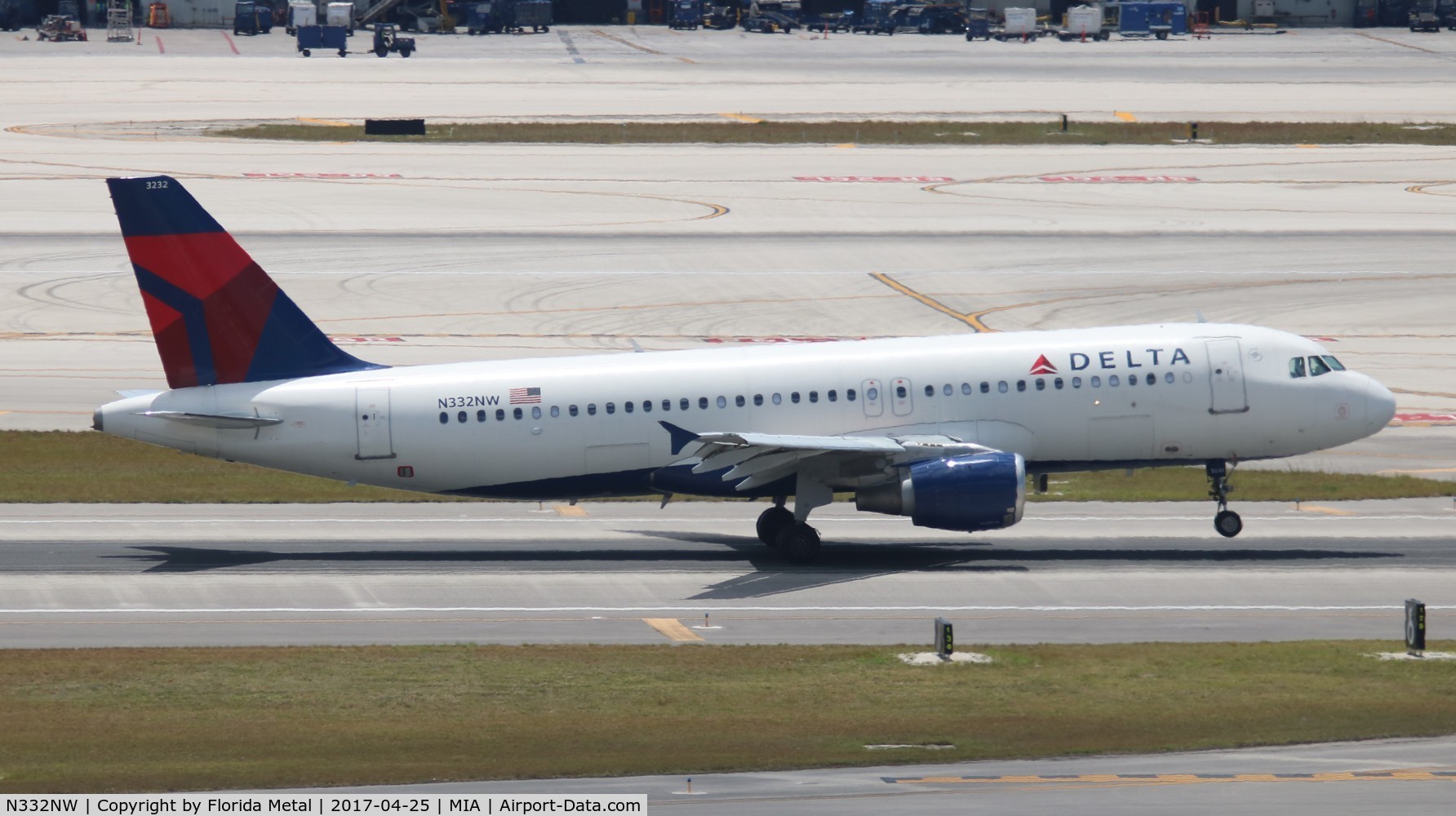 N332NW, 1992 Airbus A320-211 C/N 319, Delta