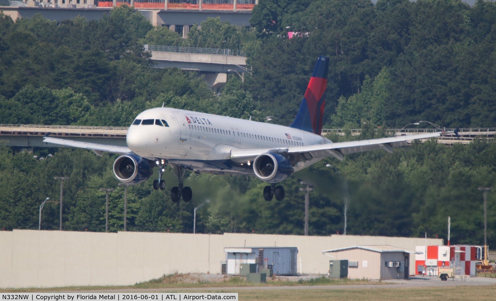 N332NW, 1992 Airbus A320-211 C/N 319, Delta