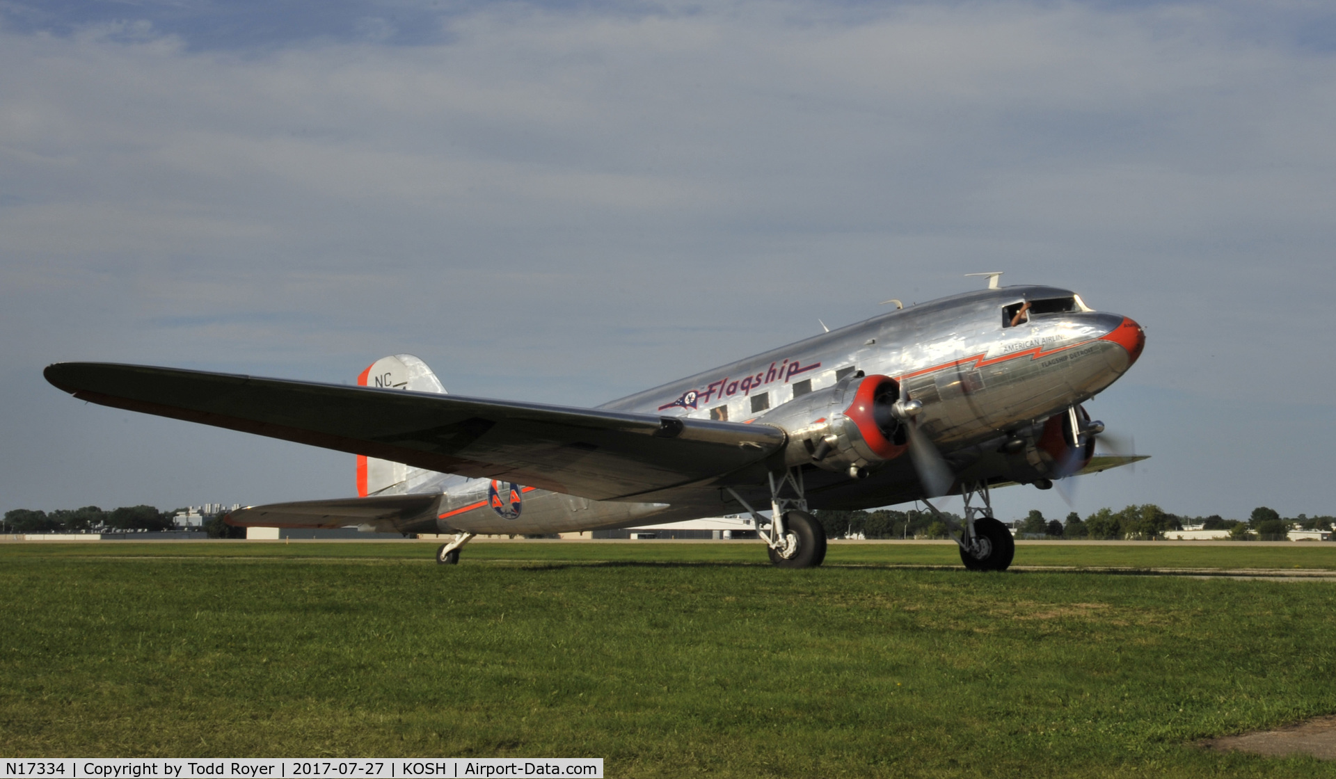 N17334, 1937 Douglas DC-3-178 C/N 1920, Airventure 2017