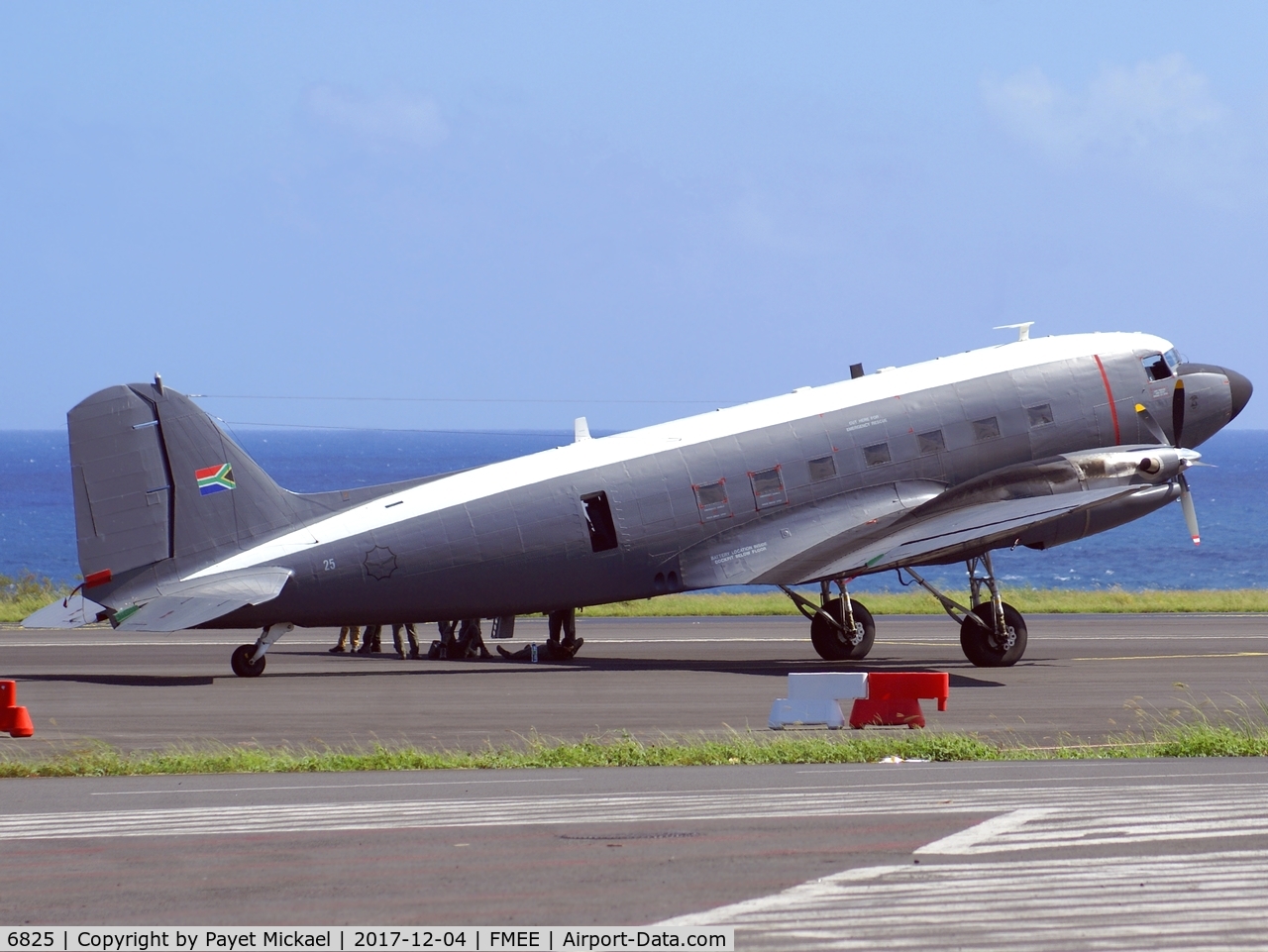 6825, Douglas C-47TP C/N 12160, At pk 10