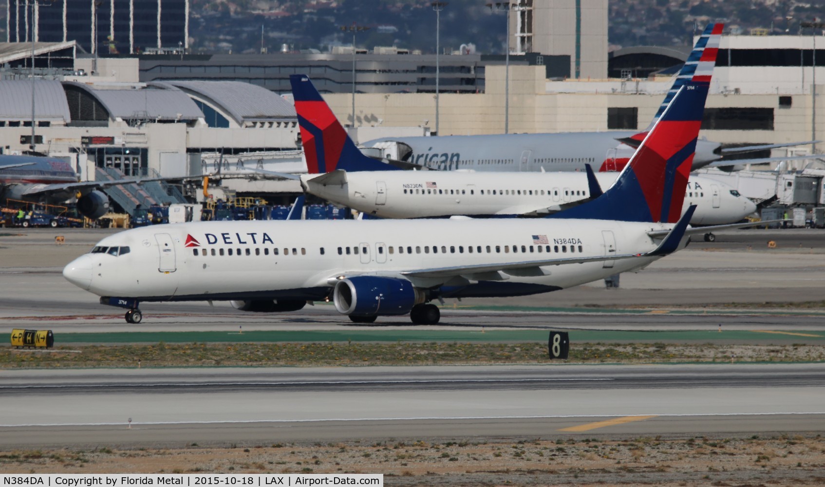 N384DA, 1999 Boeing 737-832 C/N 30347, Delta