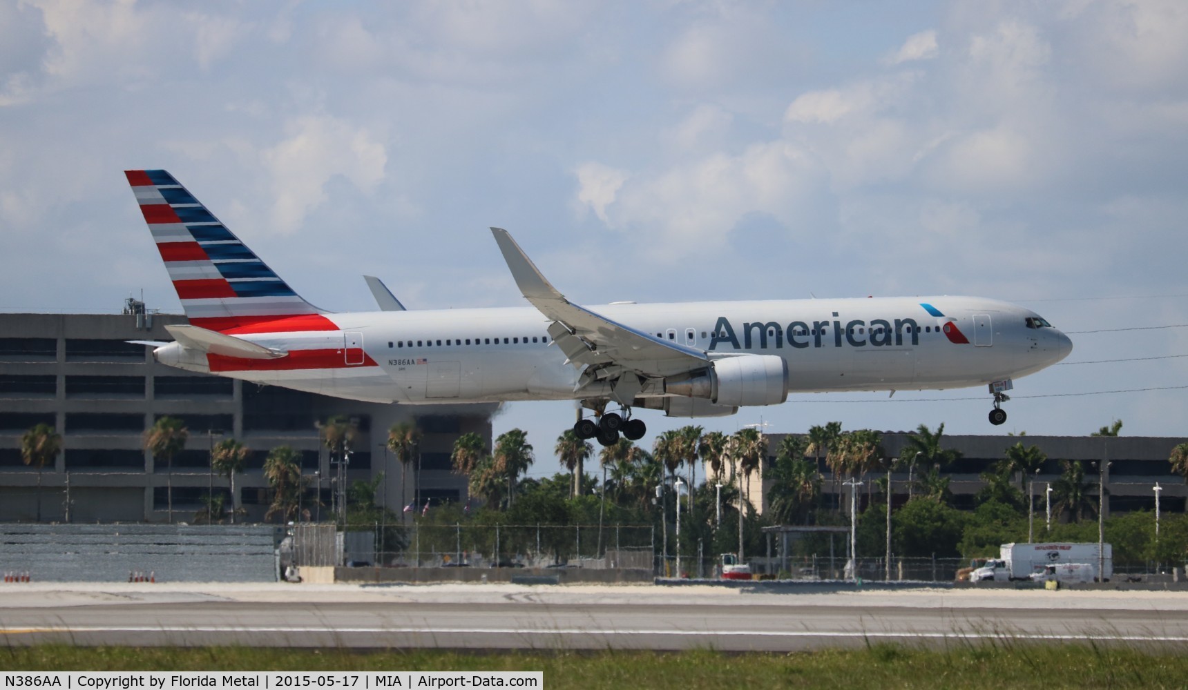 N386AA, 1994 Boeing 767-323/ER C/N 27060, American