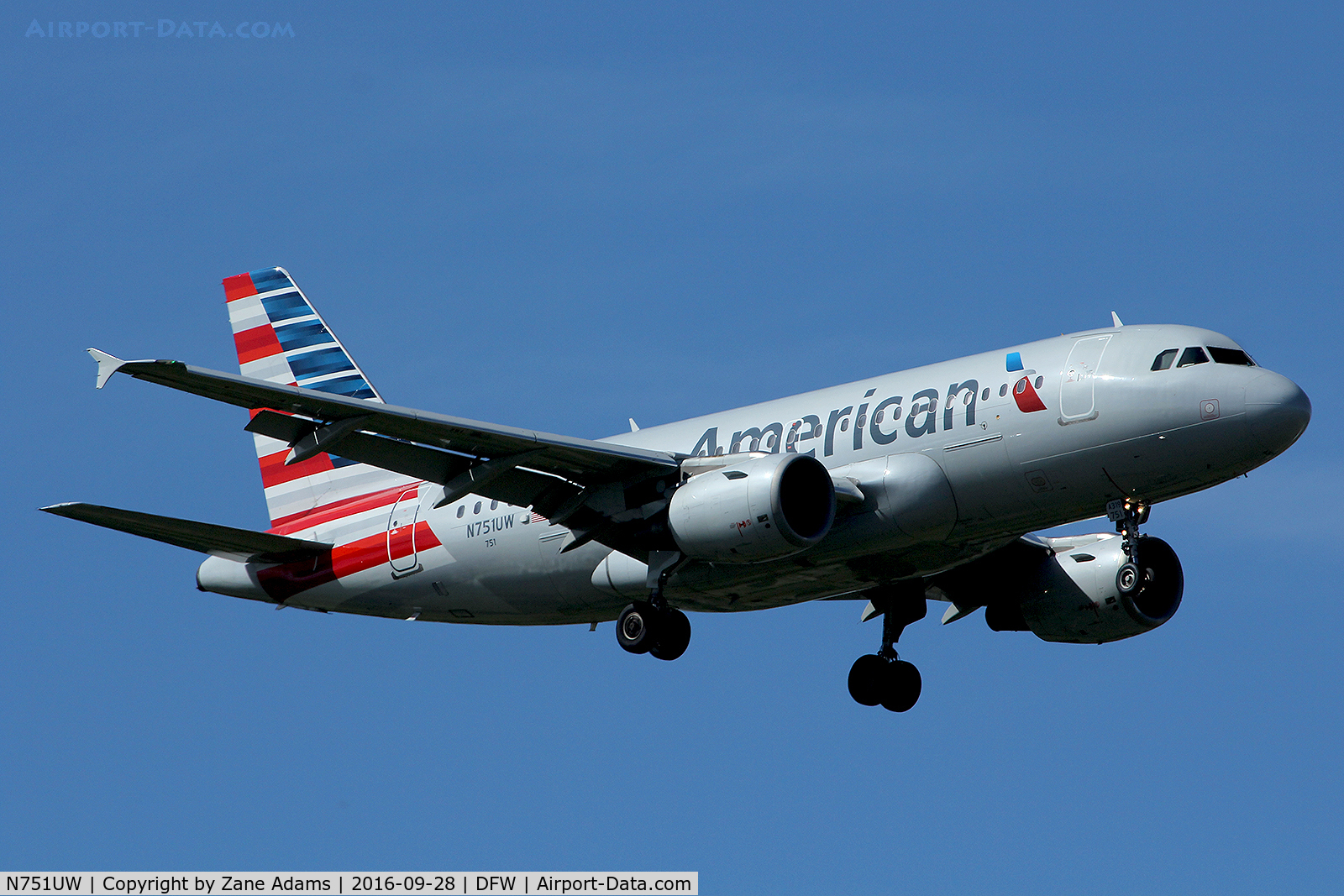 N751UW, 2000 Airbus A319-112 C/N 1317, Arriving at DFW Airport