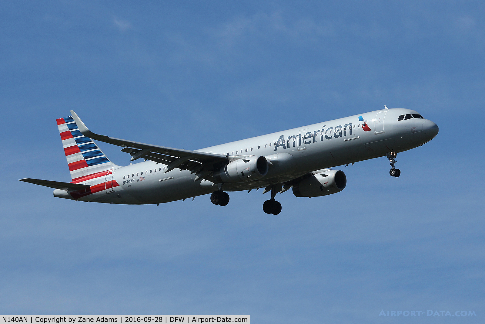 N140AN, 2015 Airbus A321-231 C/N 6667, Arriving at DFW Airport