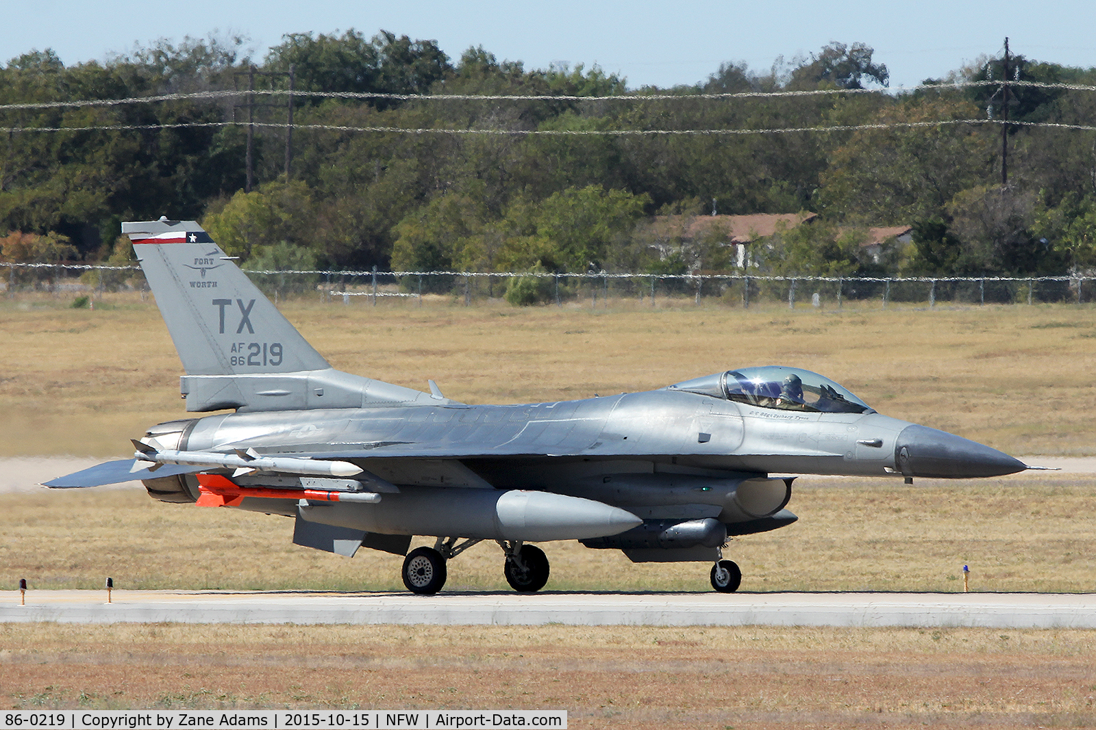 86-0219, 1986 General Dynamics F-16C Fighting Falcon C/N 5C-325, At NAS Fort Worth