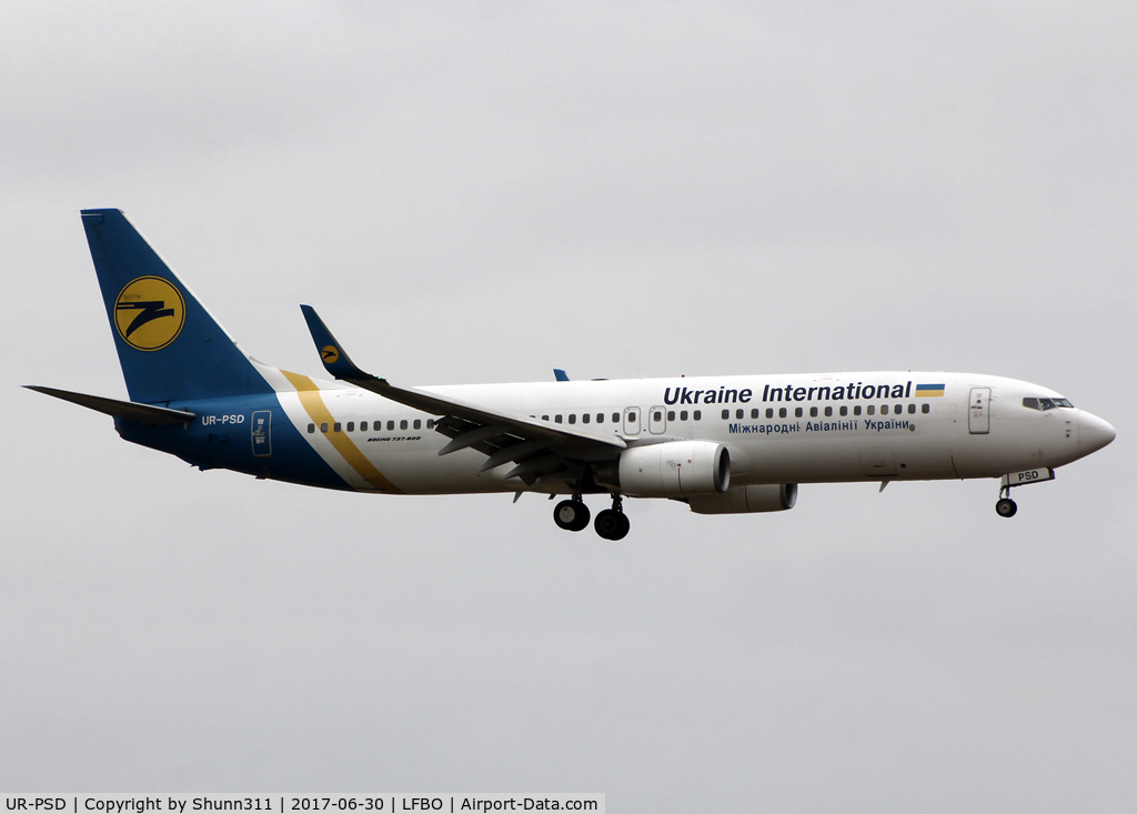 UR-PSD, 2010 Boeing 737-8HX C/N 29686, Landing rwy 32L as a Tubisair flight...