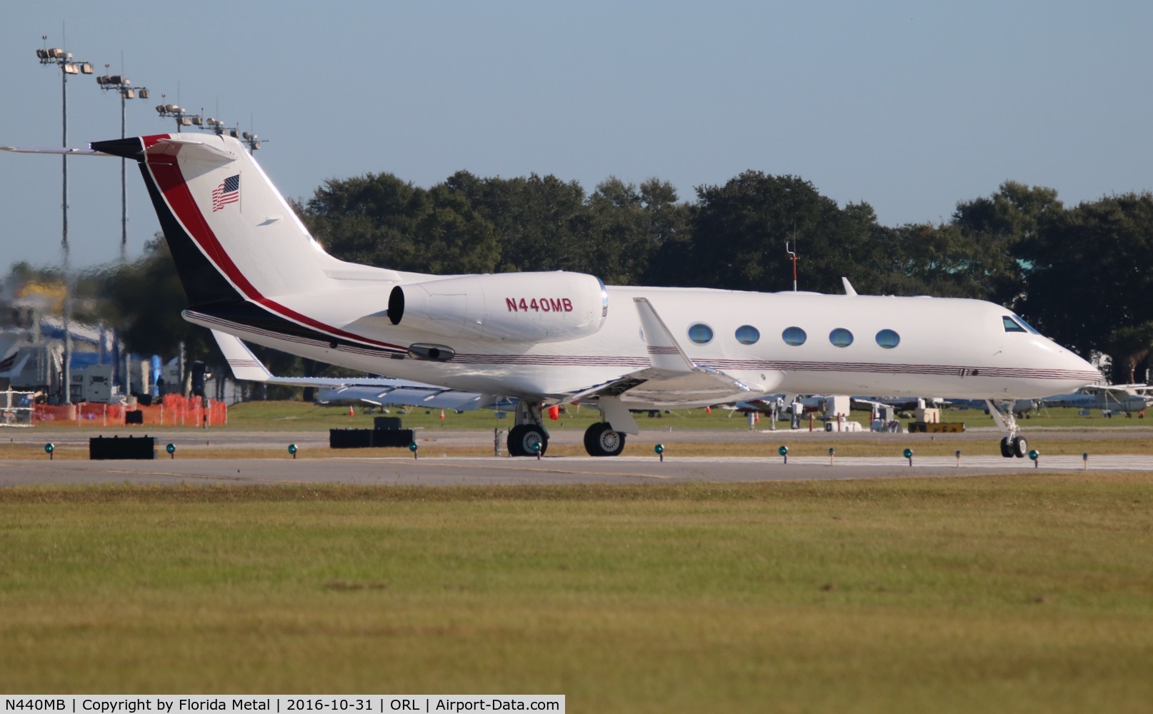 N440MB, 2013 Gulfstream Aerospace GIV-X (G450) C/N 4292, Gulfstream 450