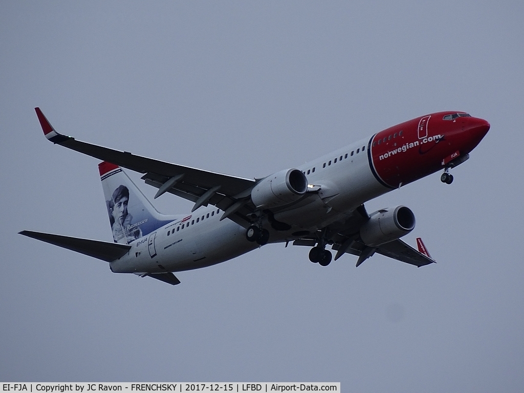 EI-FJA, 2012 Boeing 737-8JP C/N 39419, Norwegian (Knud Rasmussen livery) diverted to BOD, IBK8GV landing runway 29, very bad weather....