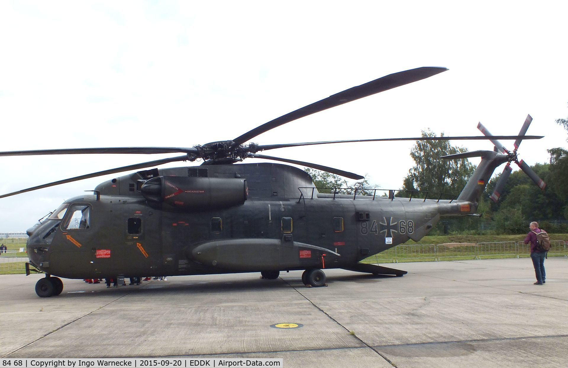 84 68, Sikorsky (VFW-Fokker) CH-53G C/N V65-066, Sikorsky (VFW-Fokker) CH-53G of the Luftwaffe (German Air Force) at the DLR 2015 air and space day on the side of Cologne airport