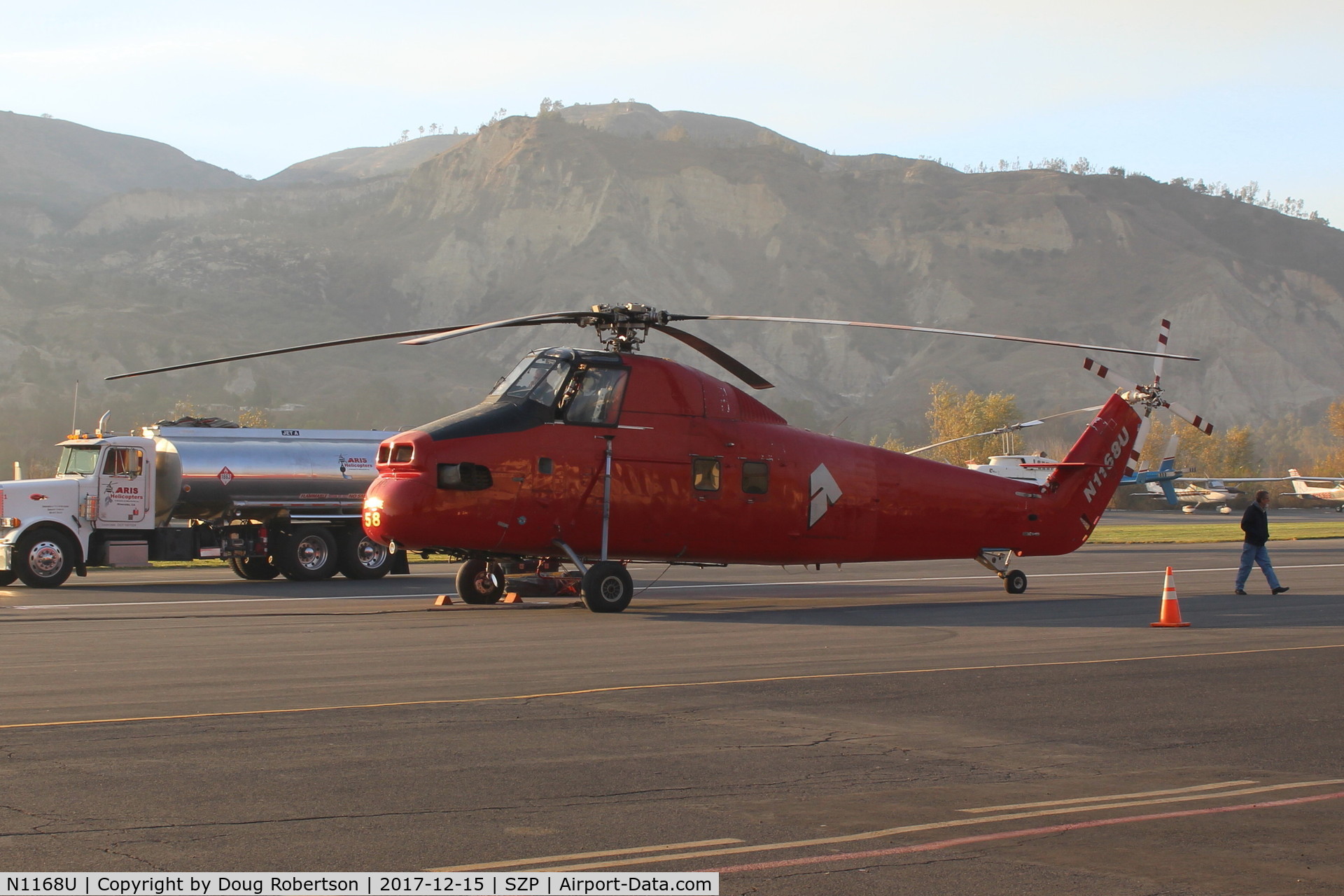 N1168U, 1958 Sikorsky S-58ET C/N 58-1070, 1958 Sikorsky S-58T, one P&W(C)PT6T-3 1,875 SHp Turboprop conversion Firebomber, supporting the Thomas fire fight