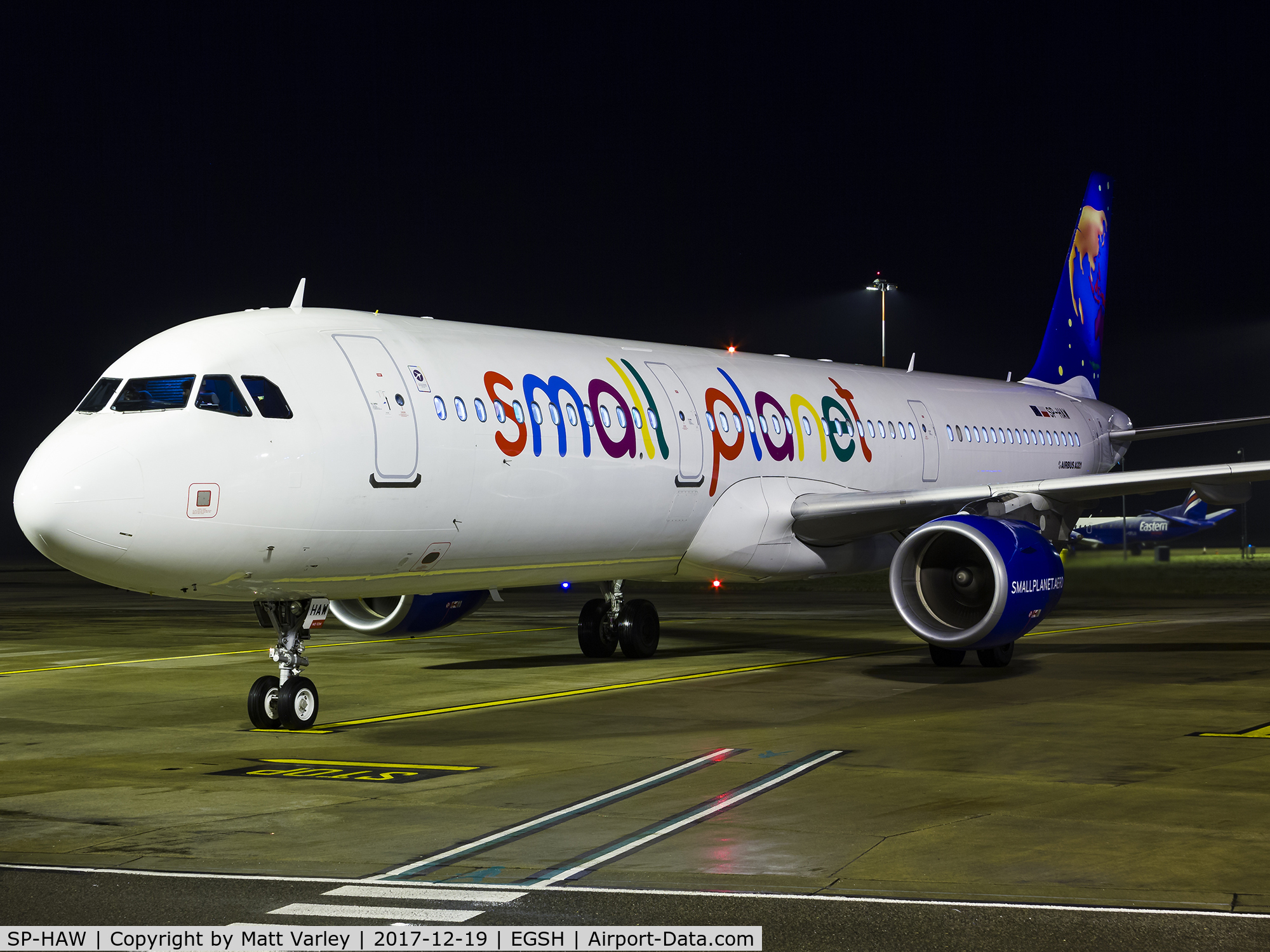 SP-HAW, 2004 Airbus A321-111 C/N 2342, Sat on stand 5 @ NWI :) :) :)