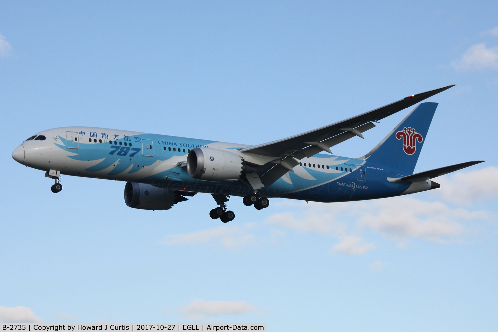 B-2735, 2013 Boeing 787-8 Dreamliner C/N 34928, On finals