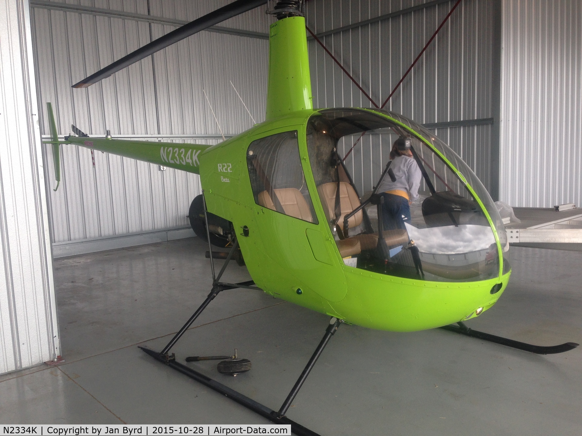 N2334K, 1992 Robinson R22 Beta C/N 2159, Photo after new paint 12/14