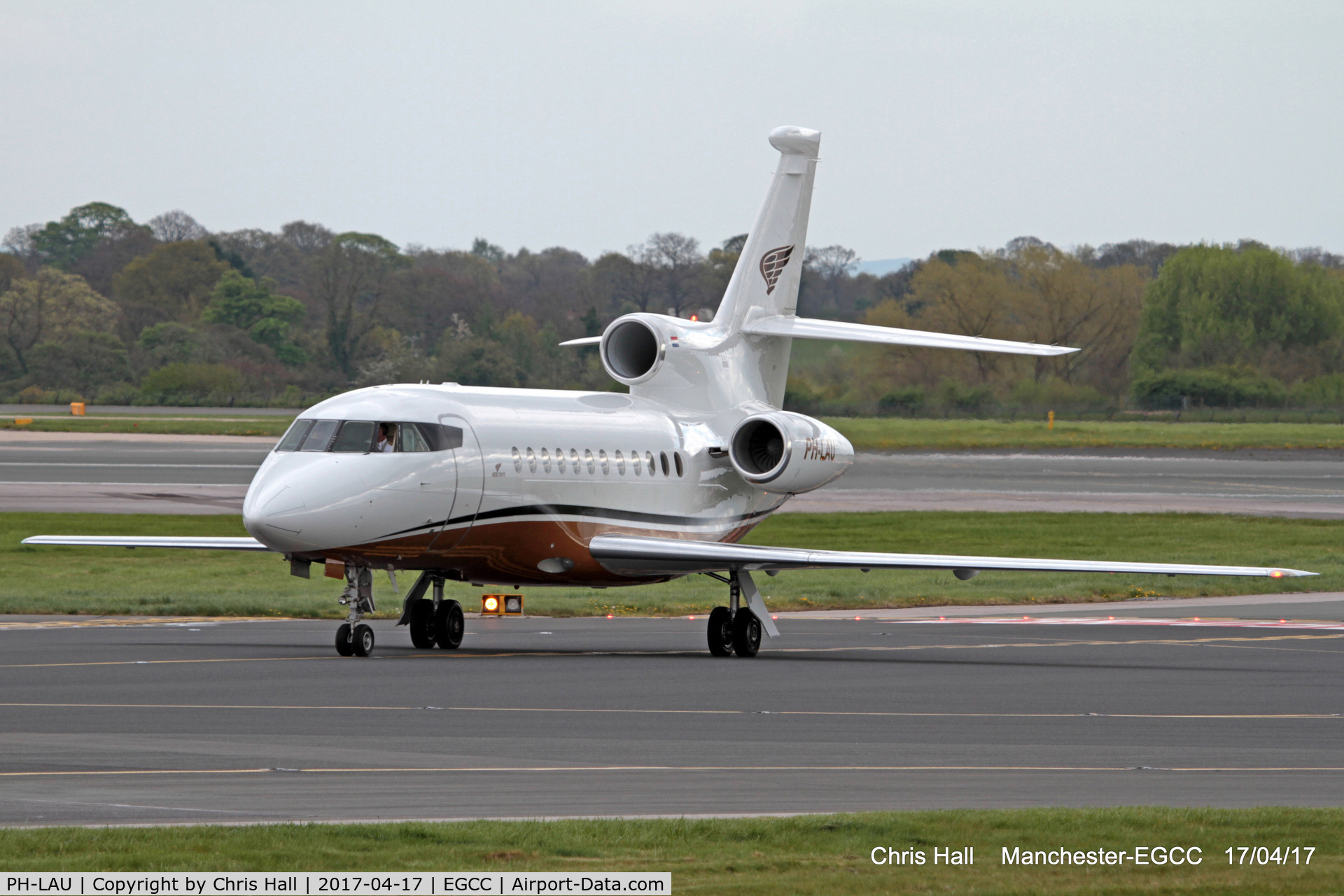 PH-LAU, 1999 Dassault Falcon 900EX C/N 54, Exxaero