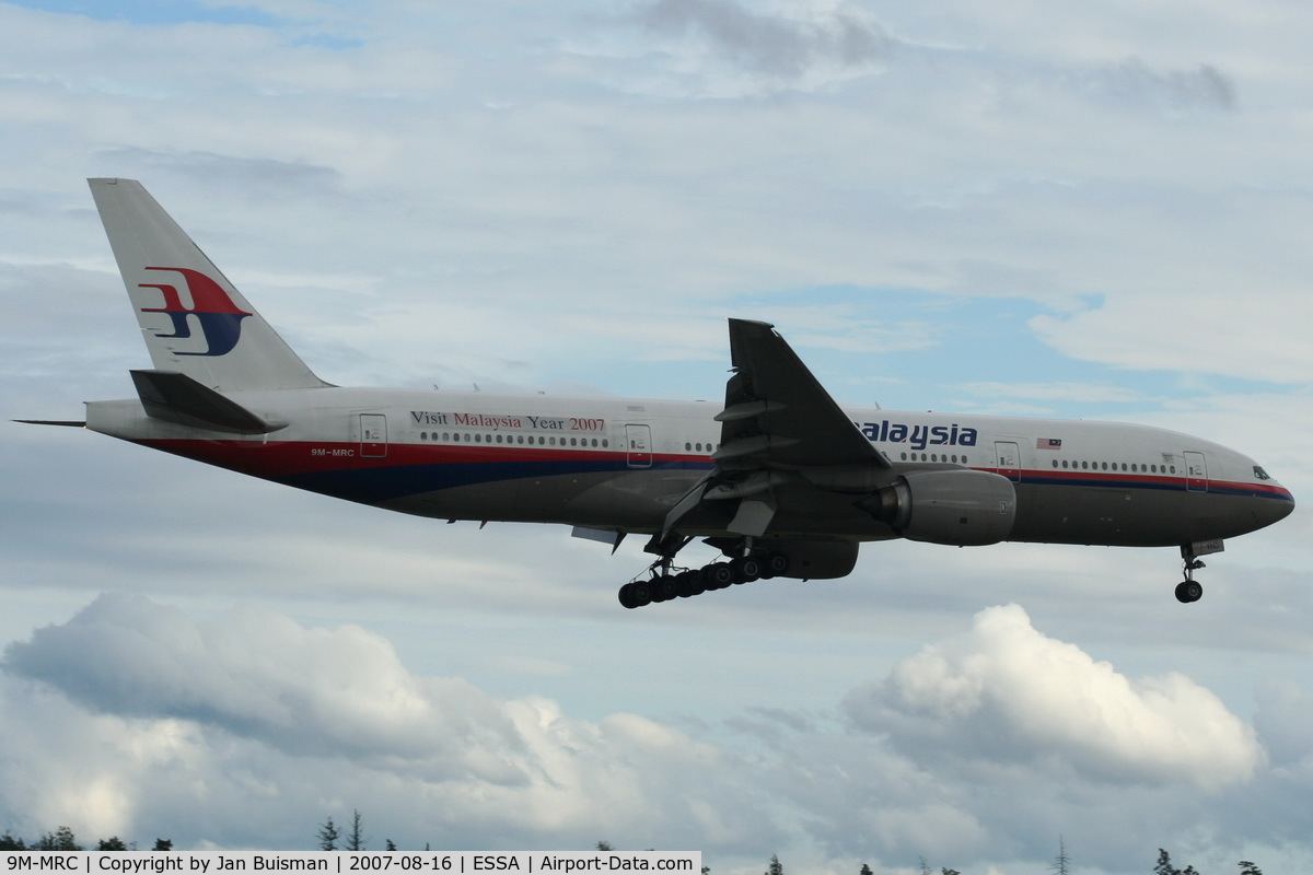 9M-MRC, 1997 Boeing 777-2H6/ER C/N 28410, Malysia Airlines, landing at Arlanda, stored Aragon (VP-BDX)