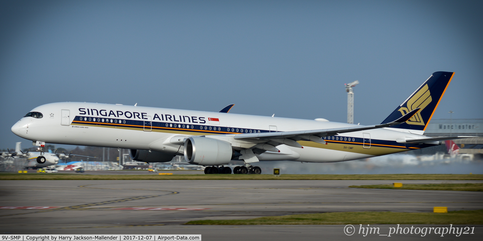 9V-SMP, 2017 Airbus A350-941 C/N 122, Singapore Airlines
Airbus A350 departing Manchester Airport