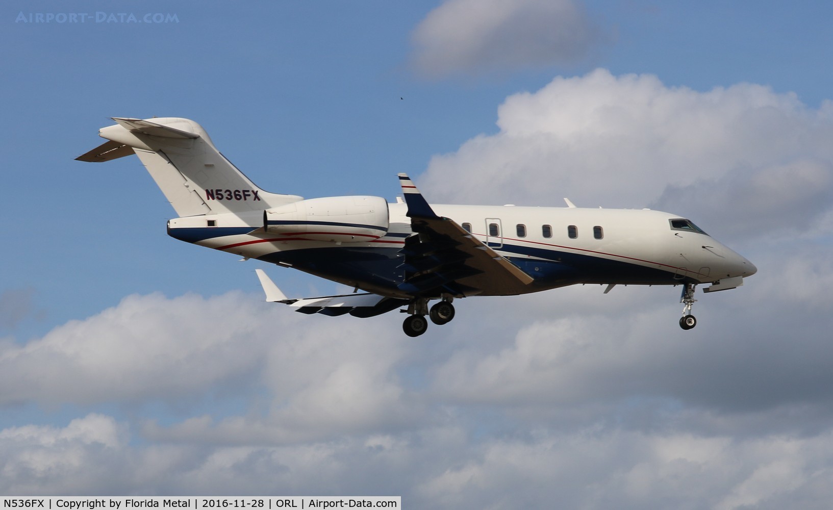 N536FX, 2007 Bombardier Challenger 300 (BD-100-1A10) C/N 20171, Challenger 300